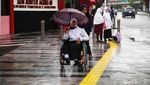 Melihat Semangat Siswa ke Sekolah dengan Bus Ramah Disabilitas