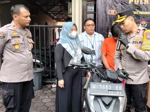 Pemilik Warung di Gresik Ini Bersyukur Motornya yang Dicuri Dikembalikan Polisi