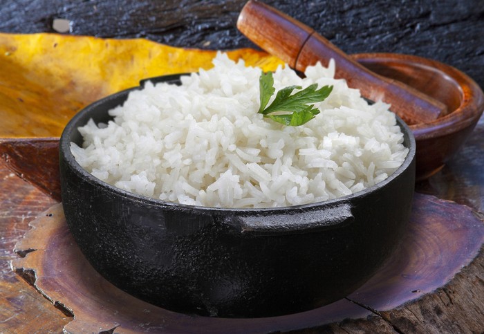 cara menghangatkan nasi dalam microwave