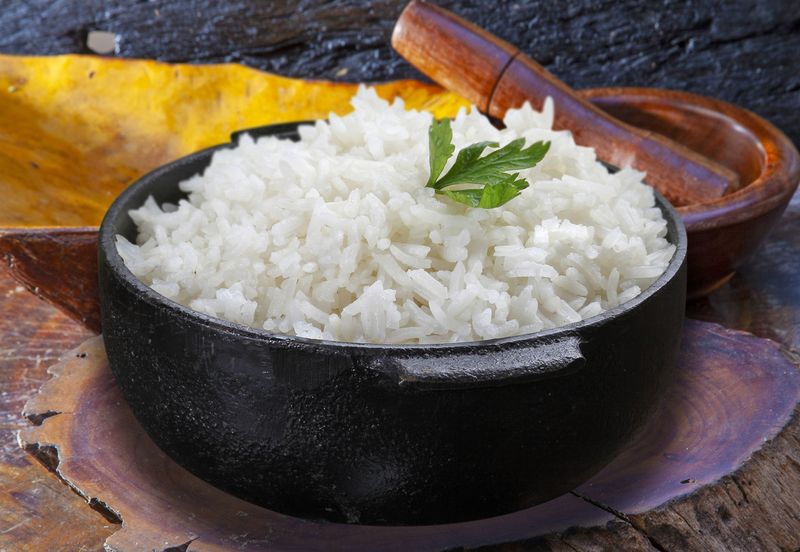 nasi cara menghangatkan nasi dalam microwave