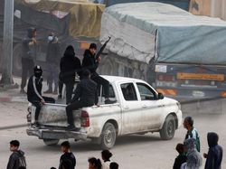 Pasukan Bersenjata Kawal Bantuan untuk Gaza