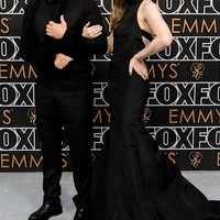 Wanita transgender 31 tahun itu mengenakan dress dari Oscar de la Renta. Lux merupakan anak bungsu dari keluarga Pascal. Foto: dok. Instagram/@pascalispunk