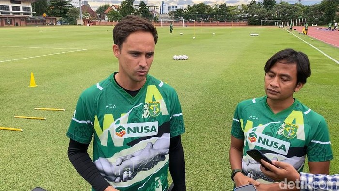 Pelatih Persebaya Paul Munster