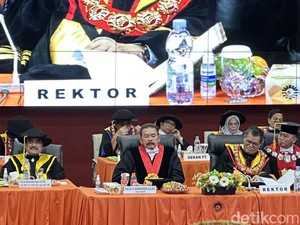 Jaksa Agung Hadiri Pengukuhan Profesor Kehormatan Harris Arthur di UNM