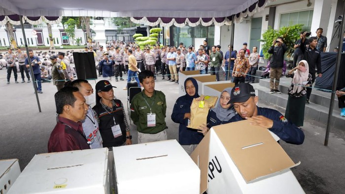 Polrestabes Surabaya gelar apel Pemilu 2024