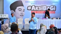 Selain memberi manfaat asupan gizi seimbang yang dibutuhkan anak dan remaja dalam masa pertumbuhan, program makan siang Prabowo-Gibran ternyata mampu memberi potensi penghematan biaya konsumsi rumah tangga hingga Rp 200 triliun per tahun. Ketua Umum AksiBaGi, Dadi Krismatono menjelaskan manfaat ekonomi tersebut dalam acara Simulasi Penyajian Makanan Sehat, Bergizi, dan Terjangkau di Kendal. 