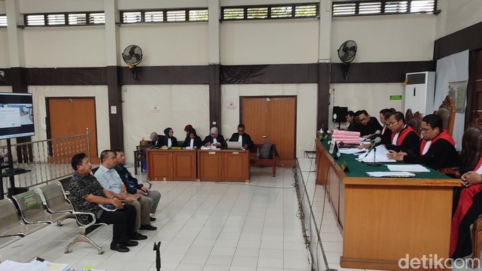 Saksi yang dihadirkan saat sidang kasus dugaan korupsi akuisisi oleh PTBA di PN Palembang, Jumat (19/1/2024).