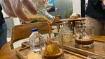 Slurrp! Segar Manis Kopi Rasa Buah Alami di Kafe Asal Bali