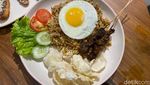 Slurrp! Segar Manis Kopi Rasa Buah Alami di Kafe Asal Bali