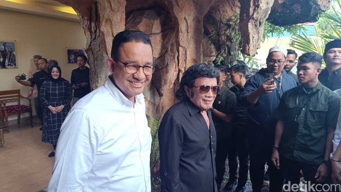 Anies Baswedan dan Rhoma Irama, 20 Januari 2024. (Rizky Adha Mahendra/detikcom)