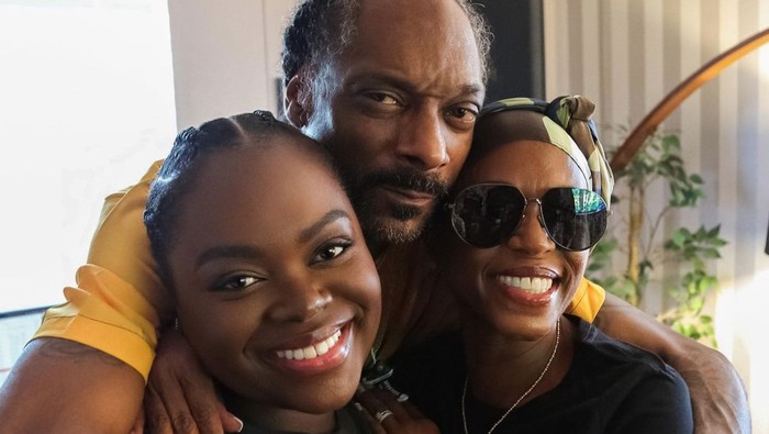Putri Snoop Dogg Kena Stroke di Usia 24 Tahun, Begini Kondisinya