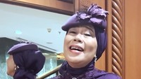 Dewi Yull menjadi salah satu bintang tamu di pernikahan besar itu. Foto: Instagram Dewi Yull