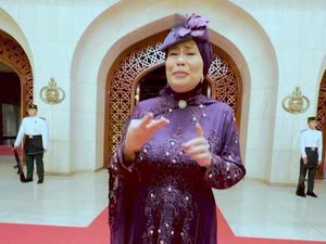 Dewi Yull Bongkar Souvenir Pernikahan Pangeran Abdul Mateen: Semua Berlapis Emas