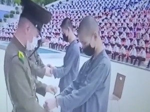 2 Remaja Korut Dihukum Kerja Paksa 12 Tahun Gegara Nonton Drakor