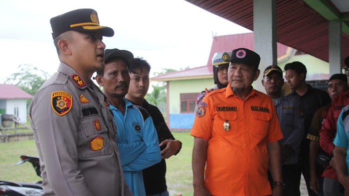 Foto: Kapolres Bengkalis AKBP Bimo saat kunjungan ke Siak Kecil (Dok Polres Bengkalis)