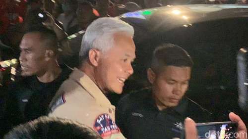 Ganjar Pranowo saat menghadiri acara Pesta Rakyat di Denpasar, Bali.