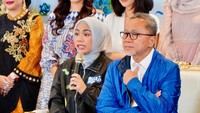 Menanggapi banyaknya pertanyaan warganet pada video konten potongan acara akad nikah yang sebelumnya sudah diunggah di akunnya, Ketua DPP PAN Zita Anjani turut menjelaskannya pada kesempatan ini.  