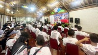 Ketua Umum GSP M. Qodari mengapresiasi semangat relawan yang hadir dan memberikan pengarahan dalam menghadapi proses pemenangan. Selain itu, para relawan juga dibekali semangat untuk turun langsung memenangkan pasangan nomor urut 02 Prabowo-Gibran sekali putaran di Pilpres 2024 dengan cara-cara yang kreatif, santun dan santuy.