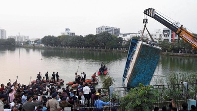 Kapal Terbalik di India, Belasan Anak Tewas Tenggelam
