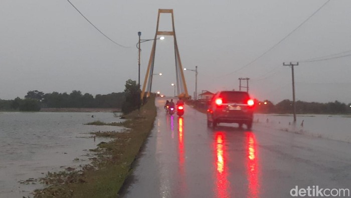 Kondisi Jalan Tanjung Senai di Kabupaten Ogan Ilir (OI).