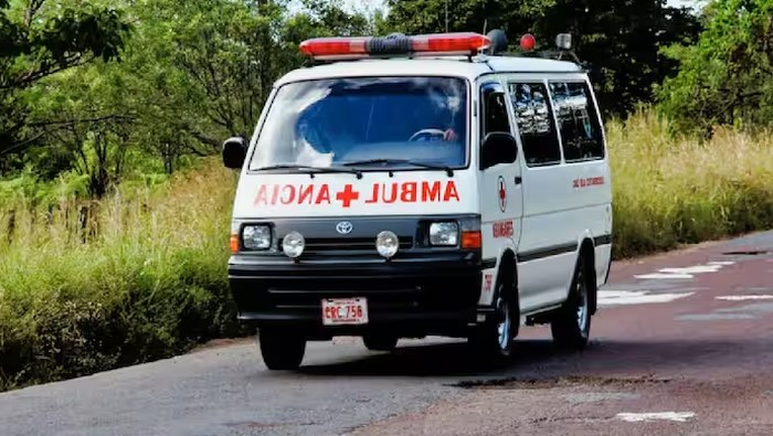 Mobil Ambulans di India.
