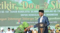 Ketiga peserta tersebut dengan mulus menjawab semua tantangan dari Jokowi, dan diganjar hadiah sepeda.