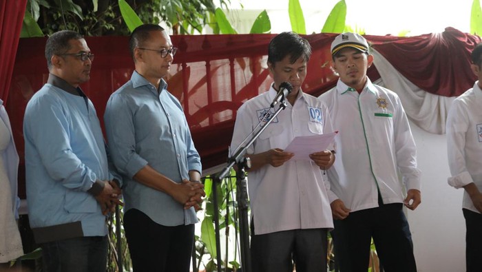Momen Relawan Pergerakan Pelaut Indonesia Dukung Prabowo-Gibran Wakil Ketua Tim Kampanye Nasional (TKN) Prabowo-Gibran, Eddy Soeparno saat memberikan kata sambutan saat deklarasi Pergerakan Pelaut Indonesia di Kawasan Kertanegara, Jakarta, Jumat (19/1/2024).