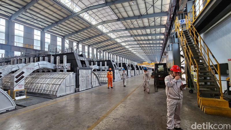 Pabrik baterai kendaraan listrik digadang-gadang bakal dibangun di kawasan industri Indonesia Morowali Industrial Park (IMIP) yang berlokasi di Morowali, Sulawesi Tengah