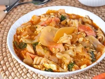 Yuk! Jajan Seblak hingga Bakso Legendaris di Festival Kuliner Pedas Garut