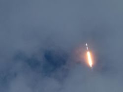 Peluncuran Roket SpaceX yang Bawa Astronaut Pertama Turki ke Luar Angkasa