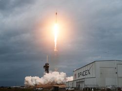 Peluncuran Roket SpaceX yang Bawa Astronaut Pertama Turki ke Luar Angkasa