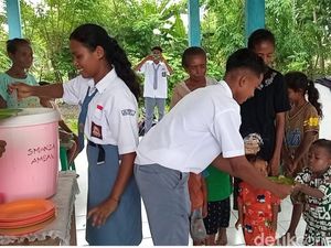 OSIS SMAN 1 Ambal Kupang Jual Minyak Kelapa demi 21 Balita Stunting