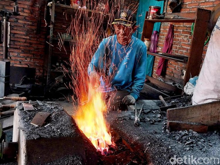 Pengerajin Gong Junrejo Kota Batu Riwayatmu Kini