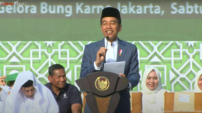 Presiden Jokowi memberi sambutan di Harlah ke-78 Muslimat NU di SUGBK, Jakarta, 20 Januari 2024 pagi. (Tangkapan layar kanal YouTube Sekretariat Presiden)