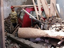 Ratusan Rumah di Temanggung Rusak Disapu Angin Kencang