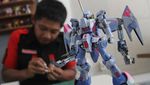 Raup Cuan dari Hobi Koleksi Robot Gundam