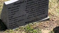 Waktu Rosie Grant dihabiskan benar-benar untuk menyambangi satu per satu makam. Bahkan ia pernah menemukan resep yang hampir luntur tulisannya. Foto: TikTok/ghostlyarchive
