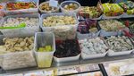 Seuhah! Seblak Mama Zafran yang Mlekoh Bumbunya di Cakung