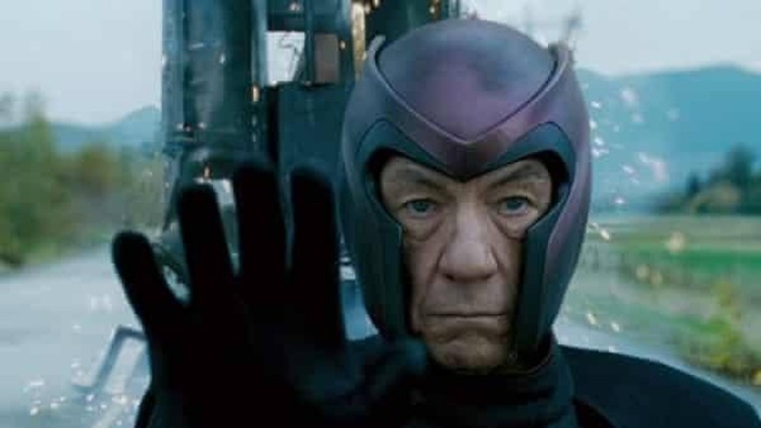 Cuplikan adegan Magnetto di X-Men.