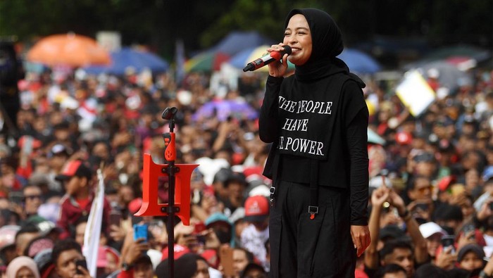 Calon presiden nomor urut 1 Anies Baswedan mengawali kampanye Akbar di Tangerang, Banten, Minggu (21/1/2024). Anies memuji pendukungnya sebagai orang ikhlas dan bukan orang bayaran.