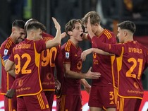 AS Roma Bantai Cagliari 4-0