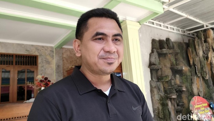 Caleg DPD RI yang juga mantan Wakil Gubernur Jateng, Taj Yasin, saat ditemui di Kota Solo, Minggu (21/1/2024).