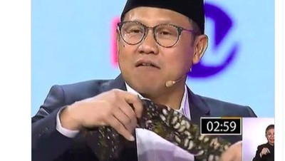 Meme Debat Cawapres: Slepetan Cak Imin, Epic Cringe Battle Gibran-Mahfud