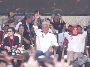Ganjar Kampanye Akbar Perdana di Bandung, Megawati Hadir