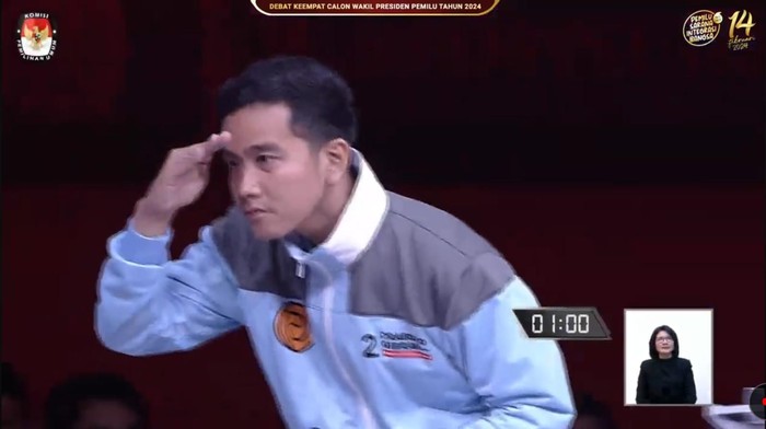 Gibran dan Mahfud di debat cawapres