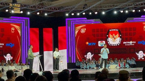 Gibran Rakabuming paparkan visi-misi di debat keempat Pilpres 2024