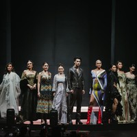 Penyanyi yang kini berdomisili di Prancis itu juga menjadi salah satu muse HEB, bersama beberapa pesohor lain seperti Luna Maya, Titi Rajo dan Maxime Bouttier. Foto: Dok. Shopee Indonesia