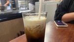 Rela Antre 30 Menit Demi Cicip Salt Bread Korea Viral di Kafe Blok M