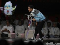 TKN Sindir Balik TPN soal Gimik Gibran: Kalau Terganggu Ya Salah Sendiri