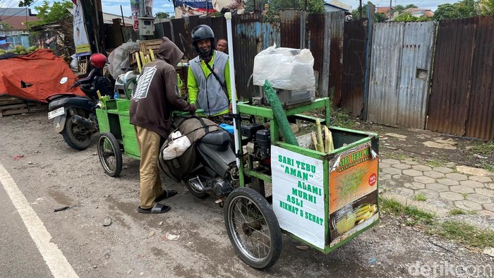 Penjual es tebu di Cileunyi, Bandung